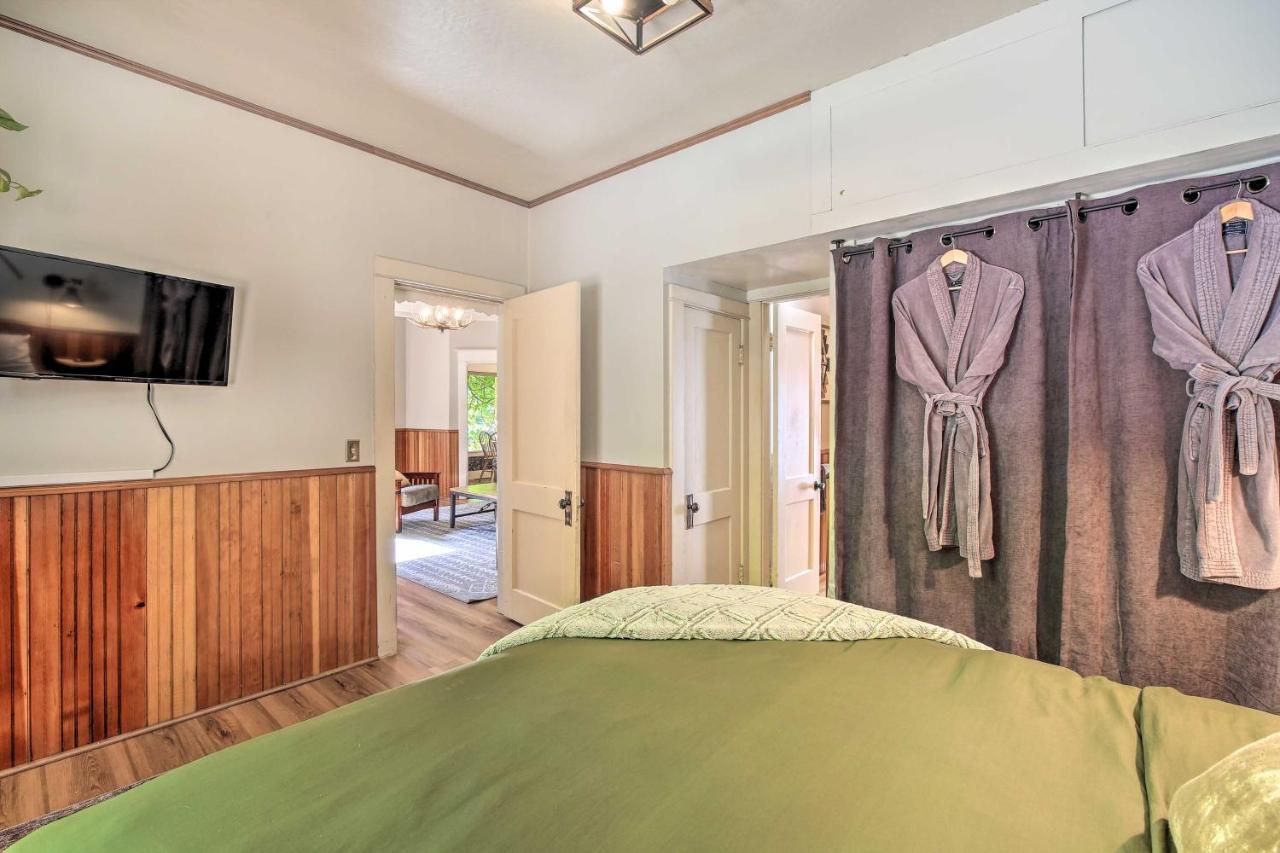 Cozy Black Bear Retreat By Mount Rainier! Ashford Exterior foto